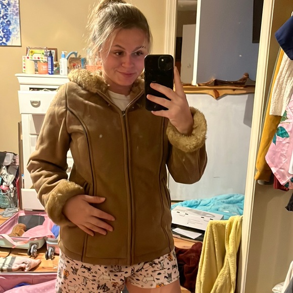 Liz Claiborne Jackets & Coats Liz Claiborne Fluffy Jacket Poshmark